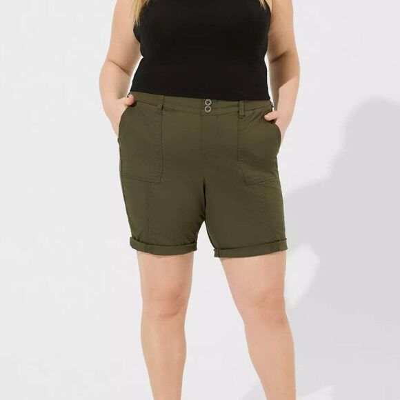 Torrid Stretch Poplin Cargo Shorts Olive Green Size 26 - Picture 1 of 9